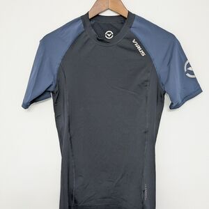 Virus Men’s Short Sleeve Rash Guard - Black with Slate Blue Sleeves